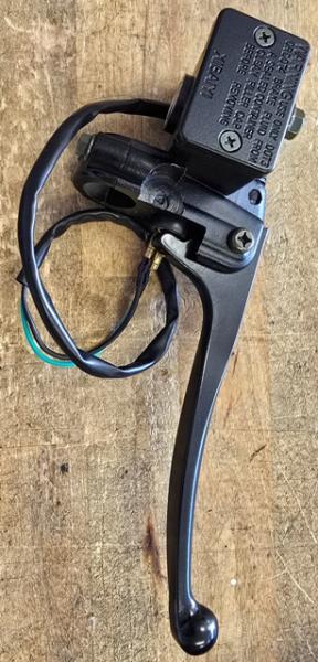 Bremspumpe vorne sw uni